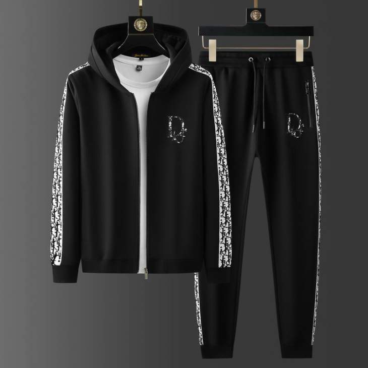 Picture of Dior Sweater Suits _SKUDiorM-4XL25cr25938589
